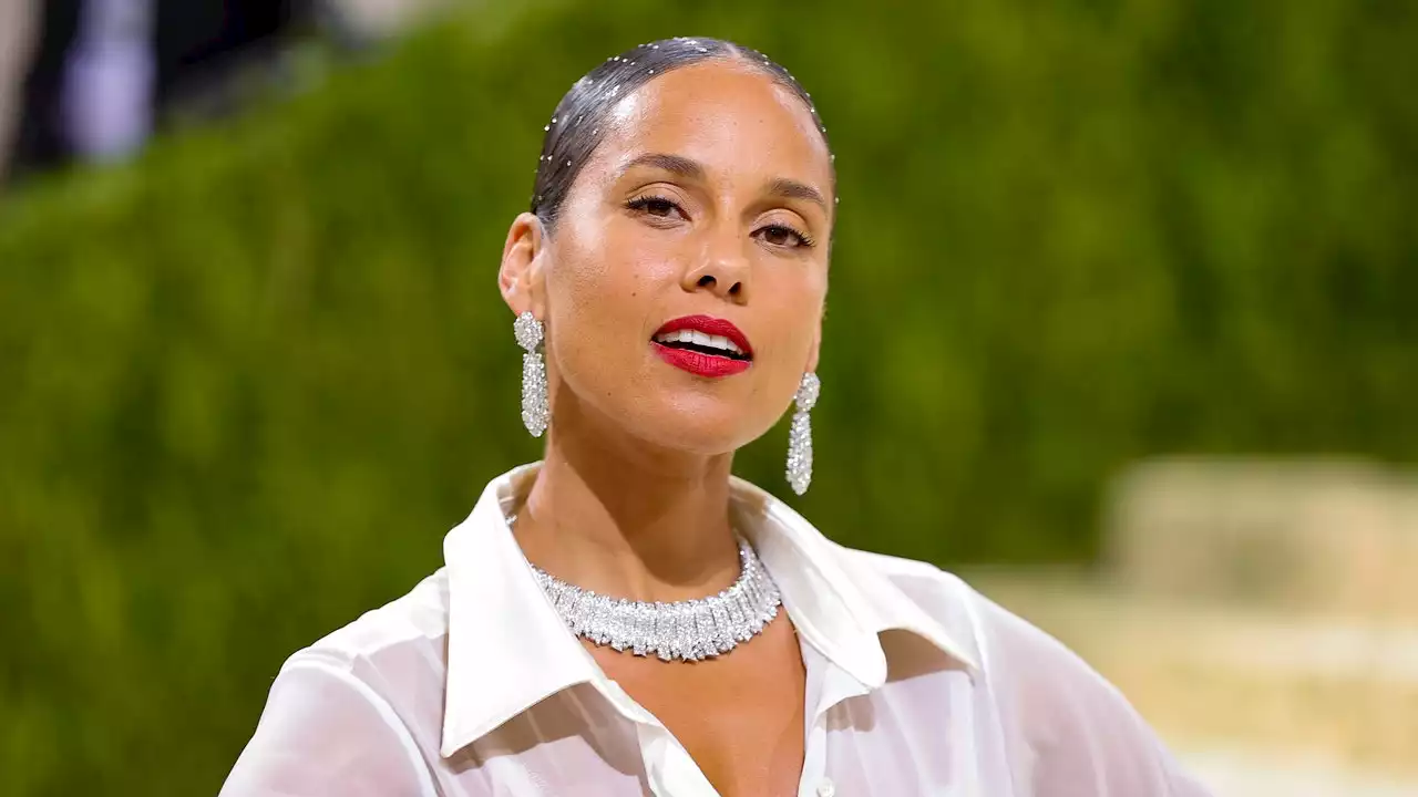 Alicia Keys On Palo Santo, Face Steaming And Why Choosing Yourself Is The Ultimate Beauty Secret