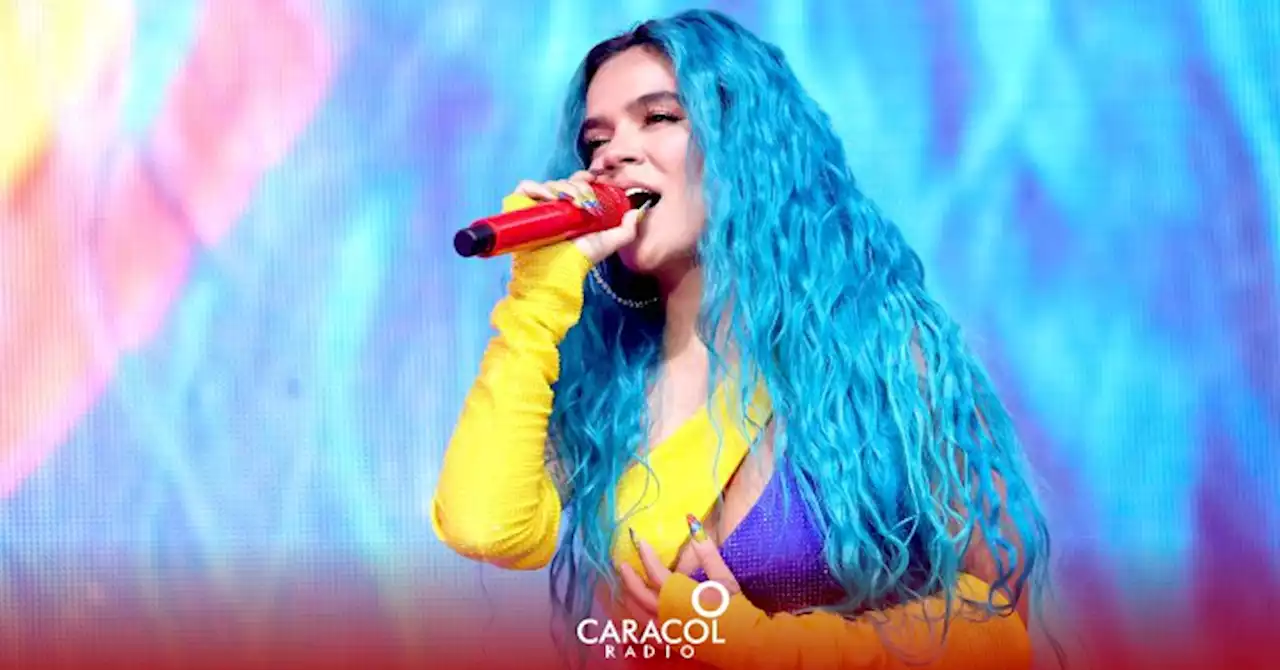 Video: Karol G olvidó la letra de su canción durante concierto en Cali