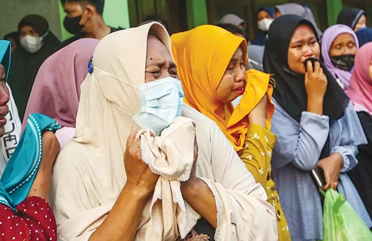 Pelajar SMA Itu Ditinggalkan Ayah-Ibu dan Kedua Adik