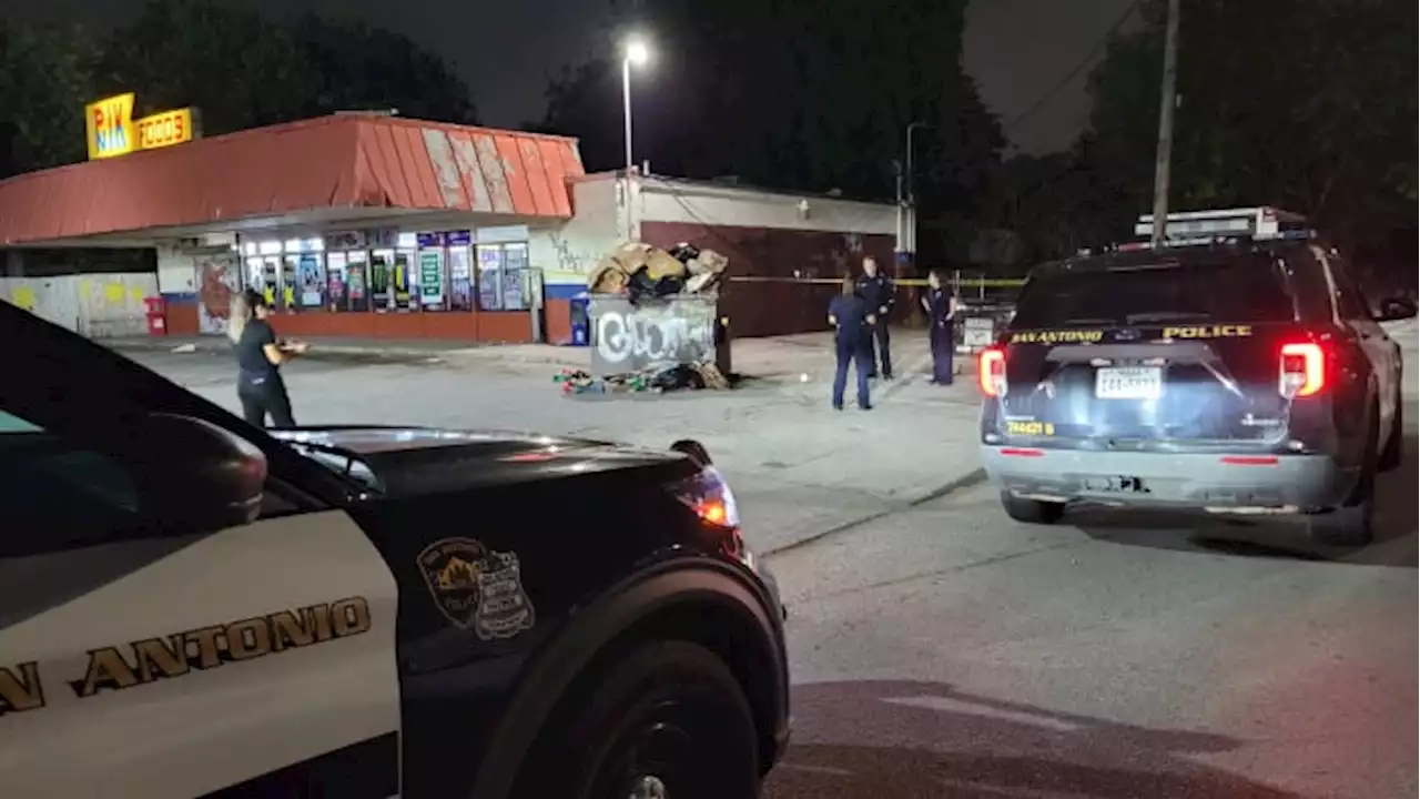 Man stabbed during altercation outside South Side convenience store, police say