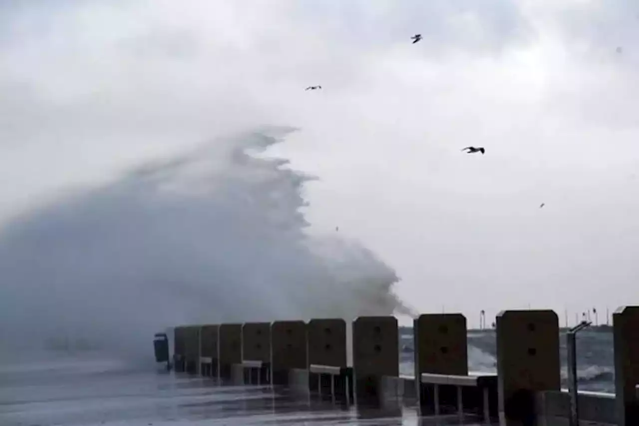 El ciclón extratropical ya golpeó a Uruguay y pronostican que “el peor momento” será a la tarde: murió un joven