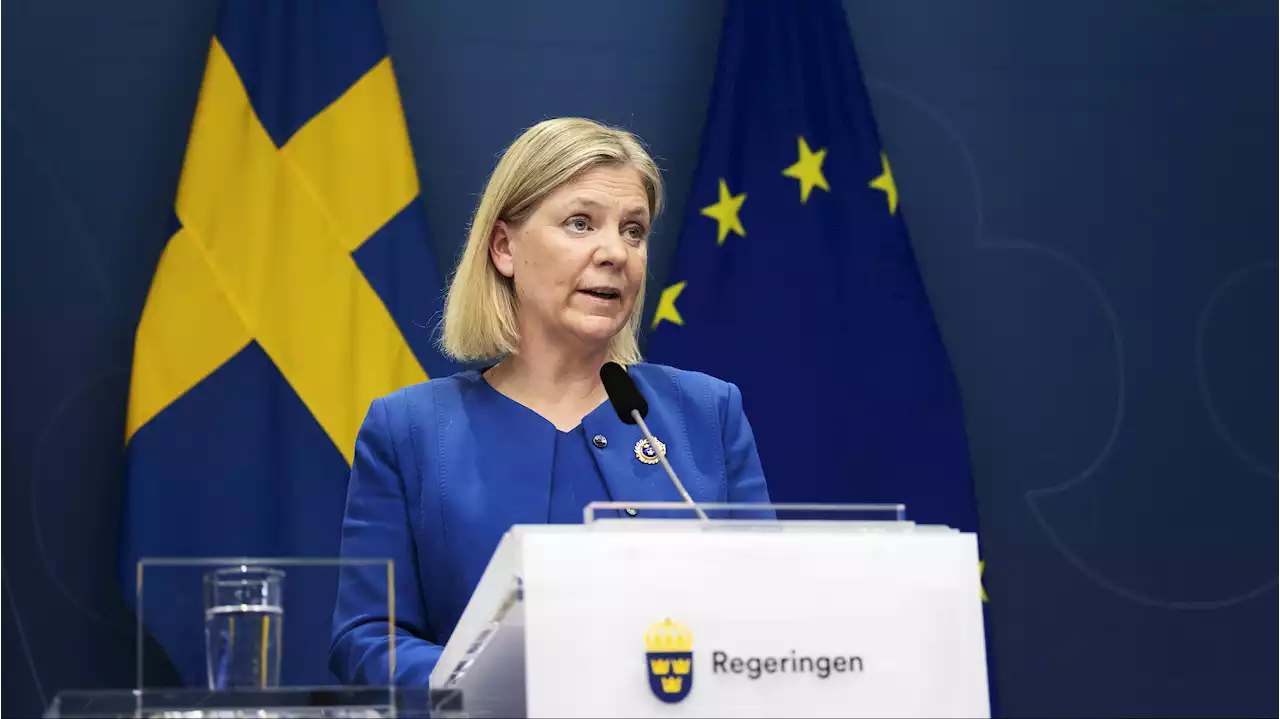 Sweden Signs NATO Request, Finns to Formally Endorse Move