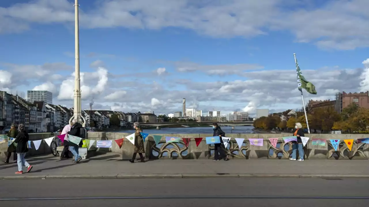 Schweiz: 'Klimaseniorinnen' setzen Politik unter Druck