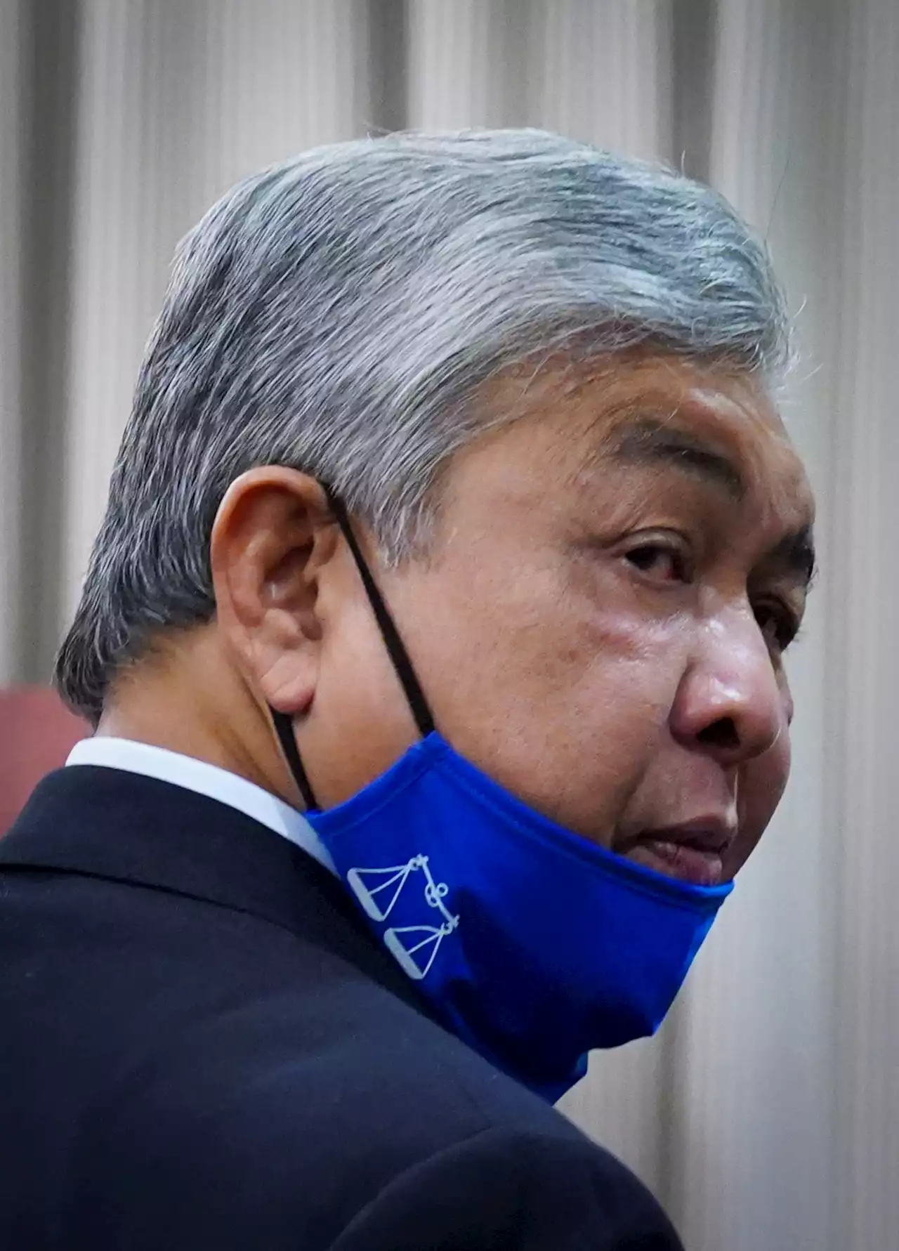 Ahmad Zahid suka menipu - Tun Mahathir