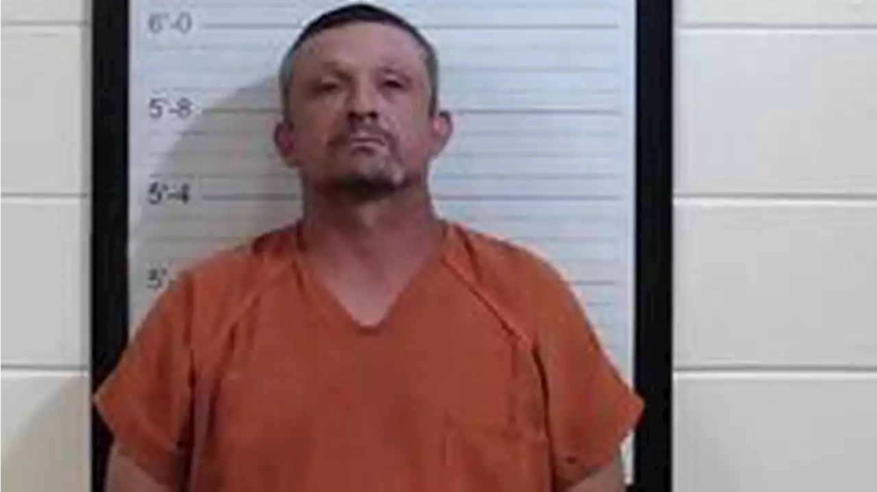 Coffee County man kills dogs, then tosses carcasses from bridge, investigators claim