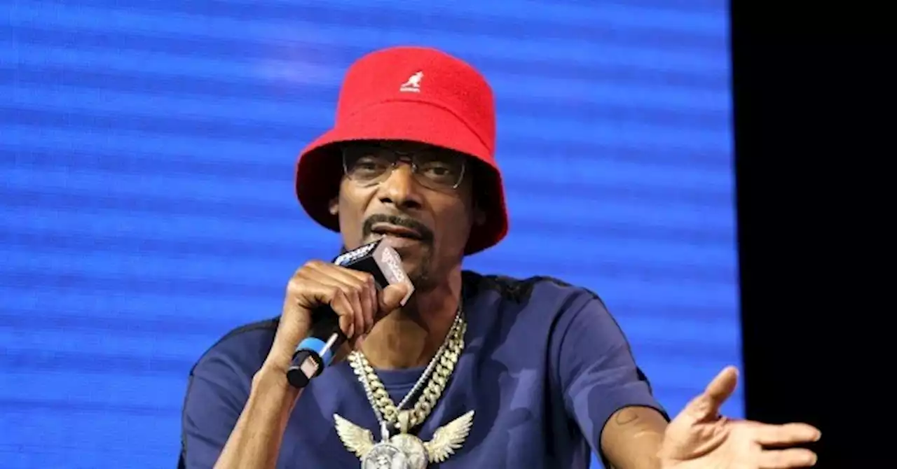 Snoop Dogg Backs Rick Caruso over Karen Bass for L.A. Mayor