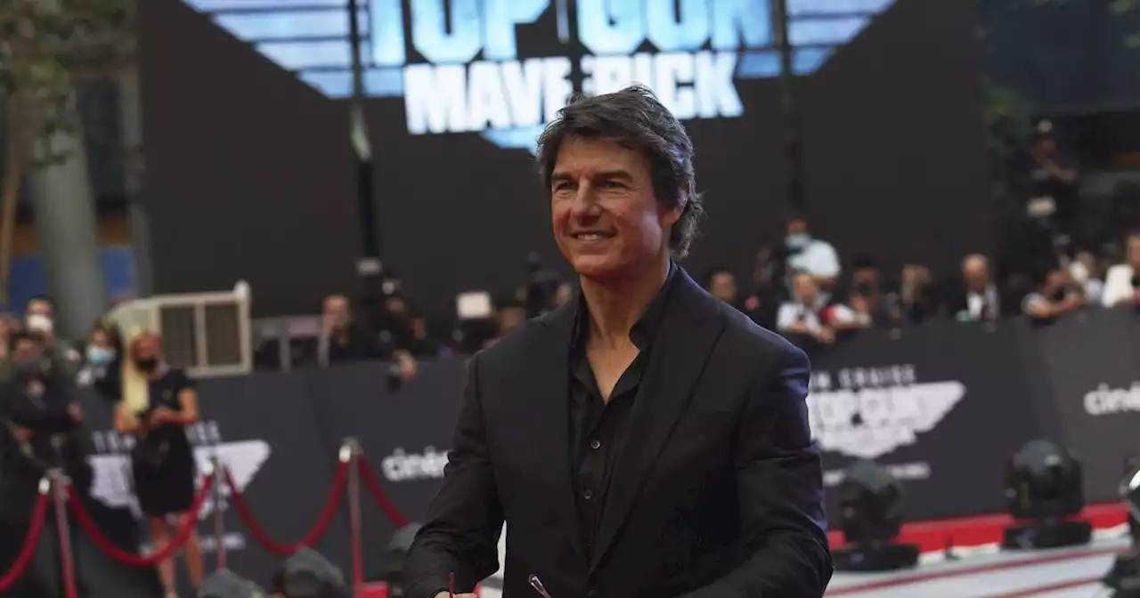 Be my wingman: Tom Cruise delivers on promise to OSU marching band