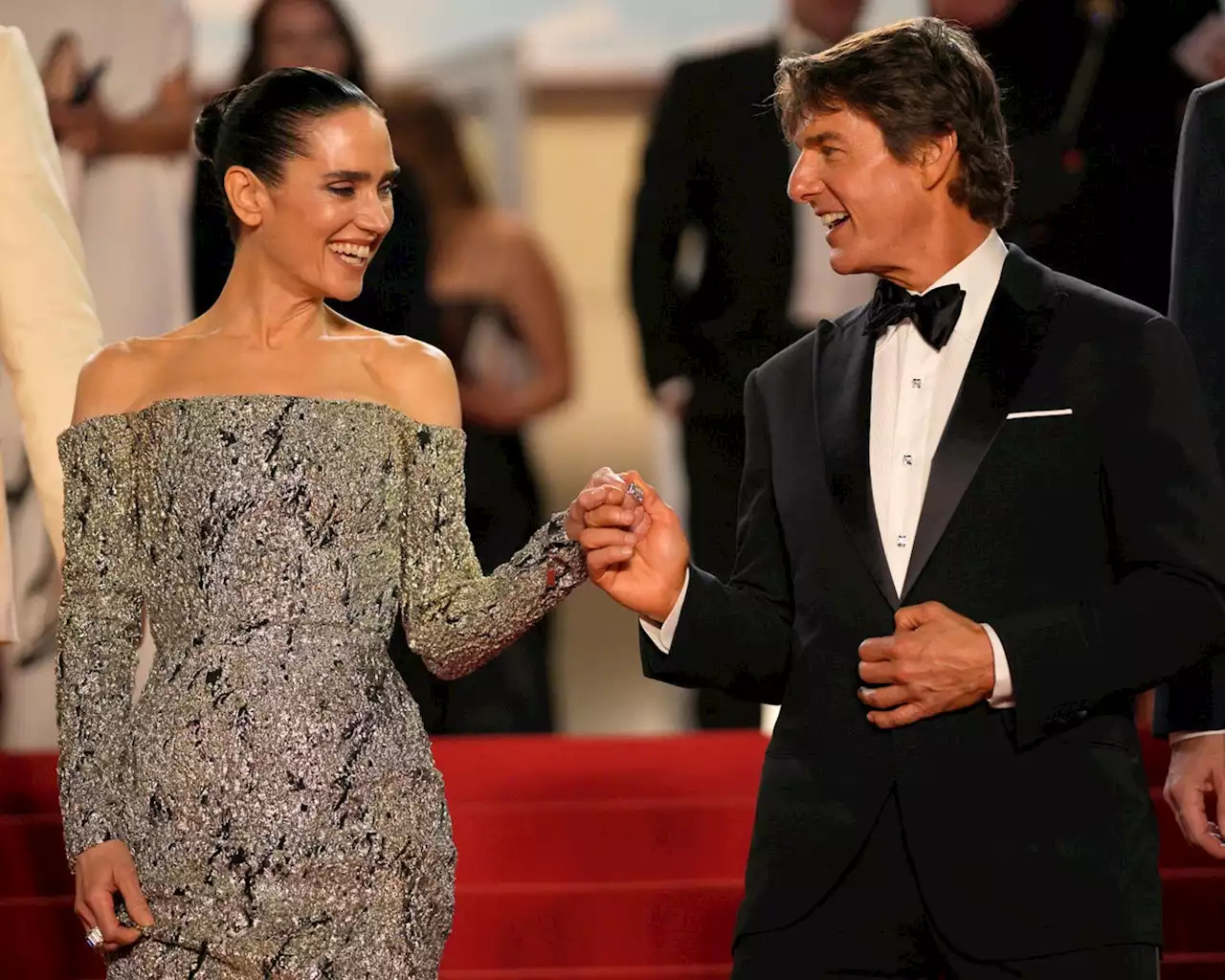 Tom Cruise dazzles Cannes at Top Gun premiere