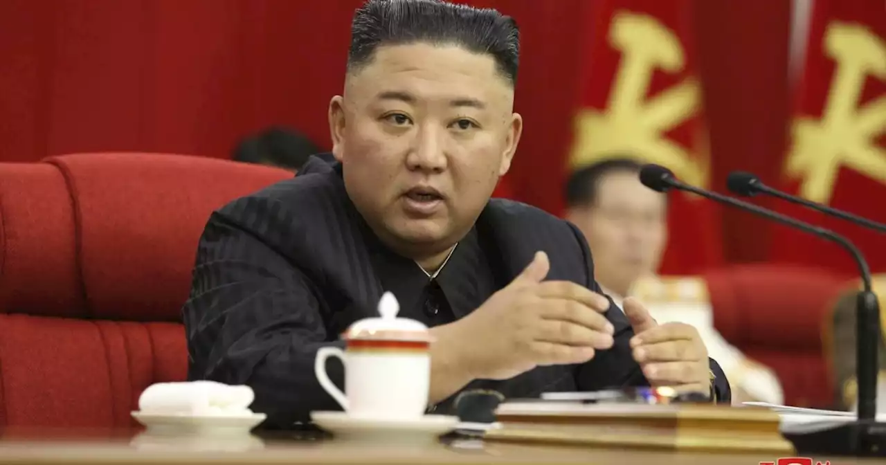 'Fate i gargarismi con l'acqua salata': il consiglio anti-Covid di Kim Jong-un