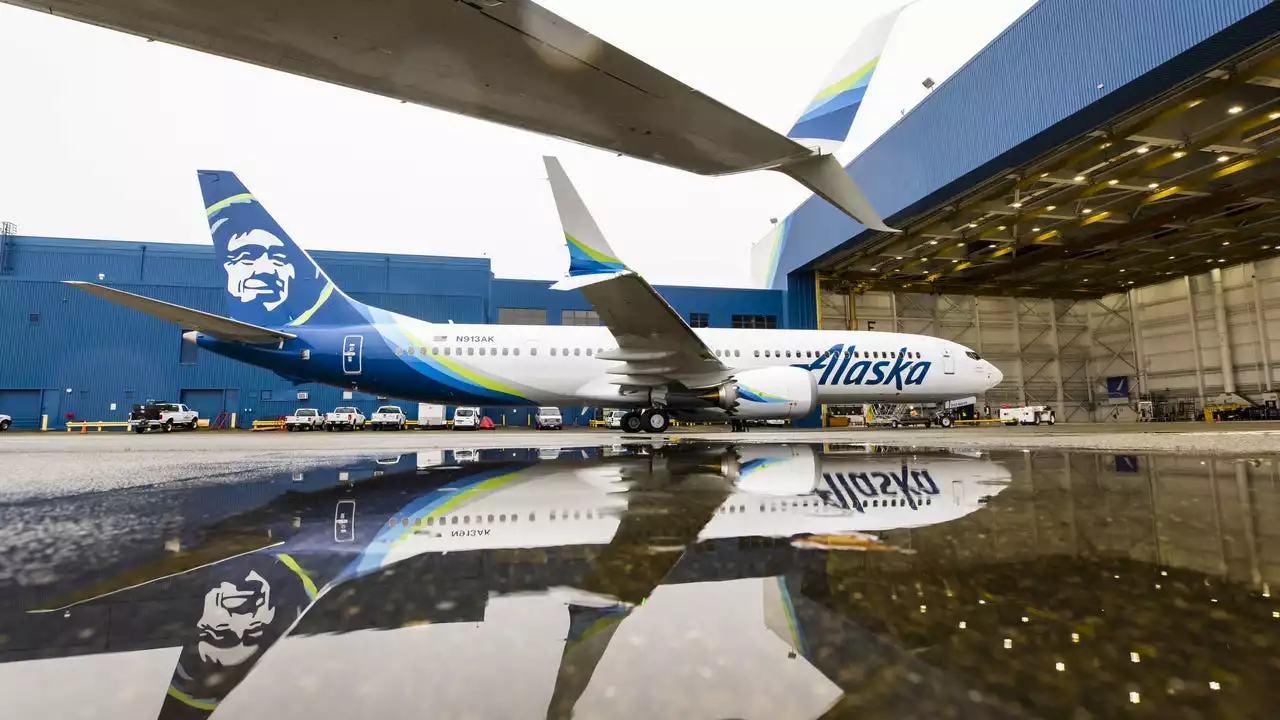 2 flight attendants sue Alaska Airlines, claim they were 'canceled' for religious beliefs