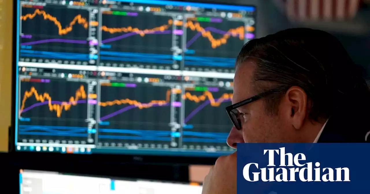 US stock markets fall sharply as investors worry about recession