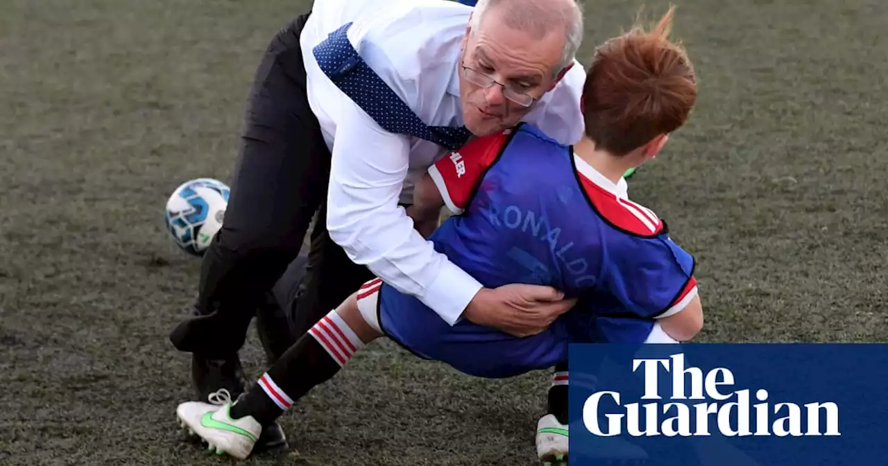 Australian election briefing: Scott Morrison bulldozes a kid while Anthony Albanese takes the stage