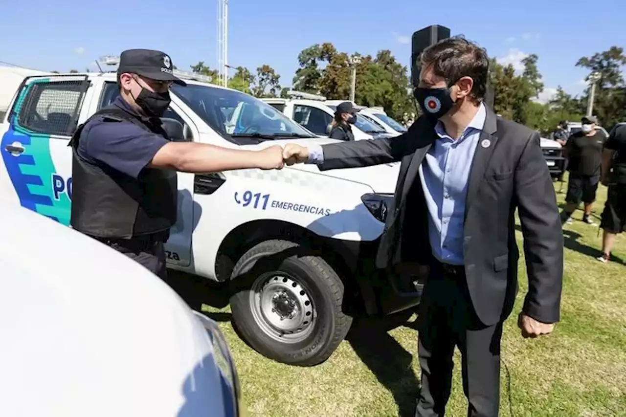 Llegará al 60% en el año: Axel Kicillof otorgó un nuevo aumento salarial para la Policía de la Provincia en dos tramos