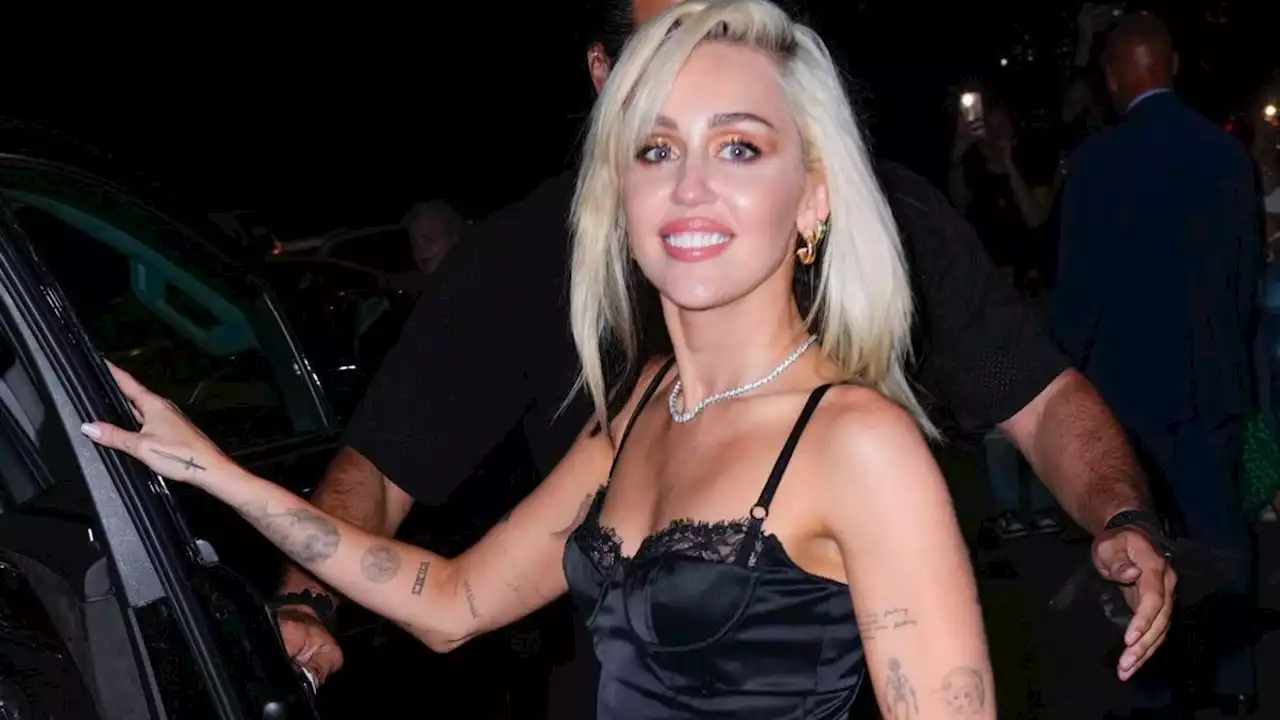 Miley Cyrus, Millennial, Shows Side Parts Can Still Be Cool With Hair Transformation