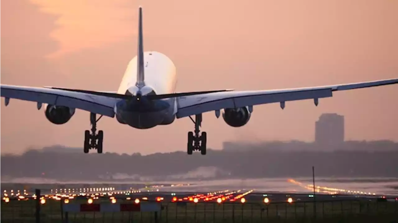 Airspace management to design flight maps for pilots, aircraft