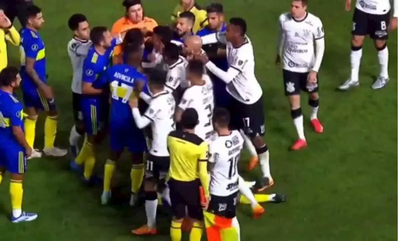 [Video] Colombiano cayó en trampa y armó pelea en juego ante Boca Juniors en Libertadores - Pulzo