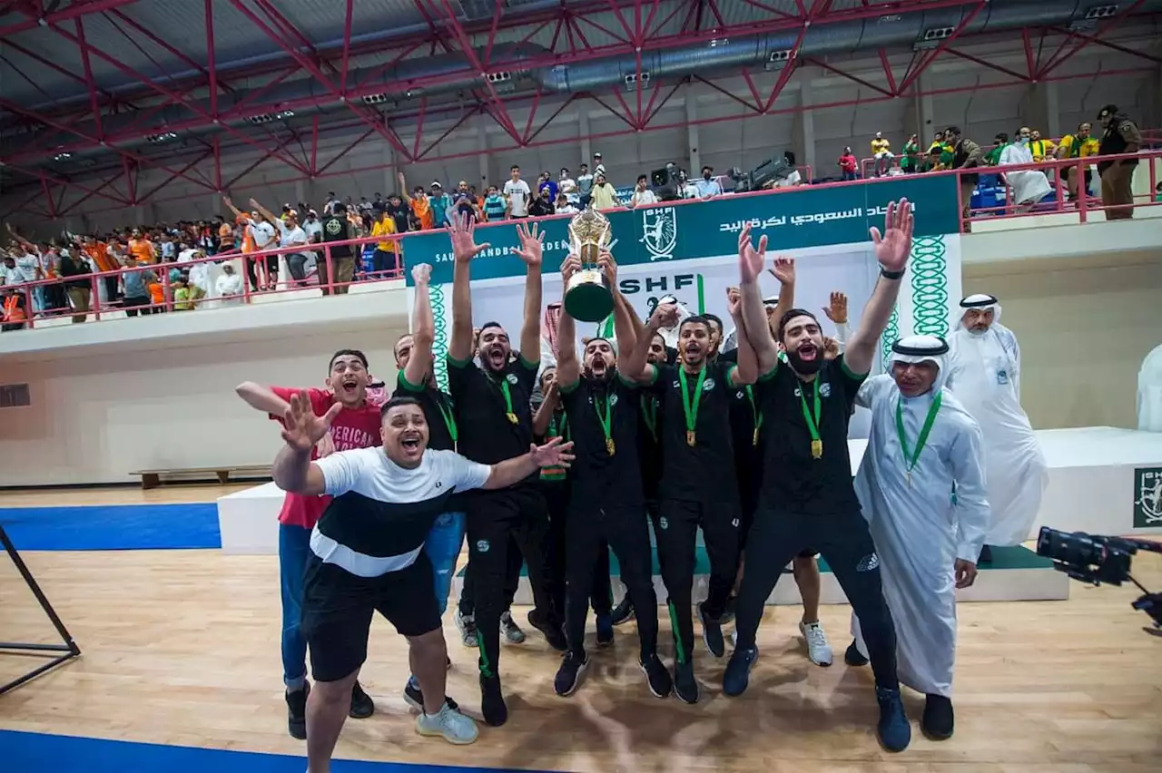 بعد خسارة الخليج من مضر.. النور ينتزع نخبة كبار اليد