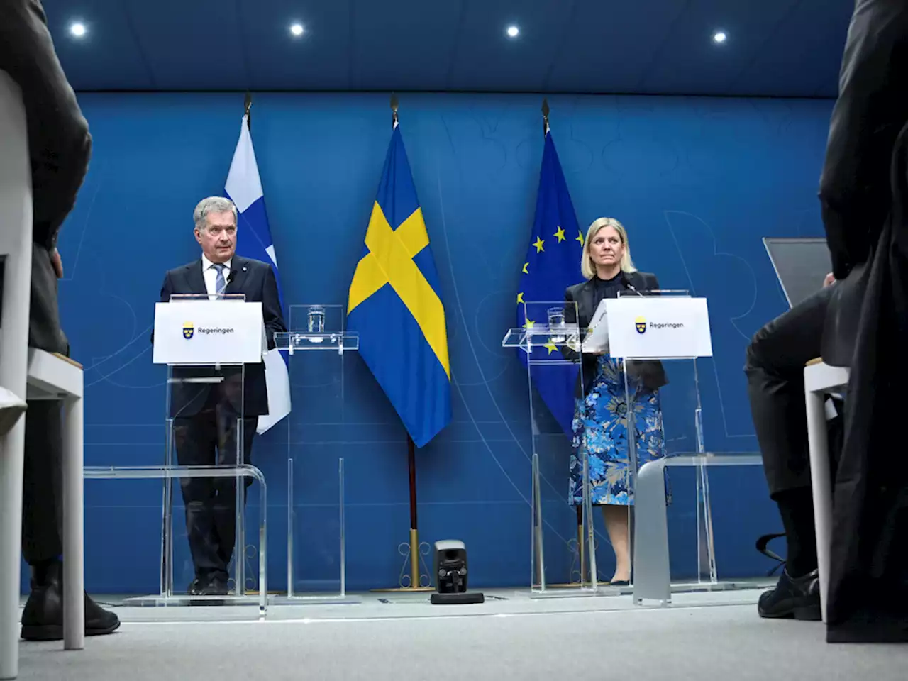 Finland and Sweden formally submit NATO membership applications