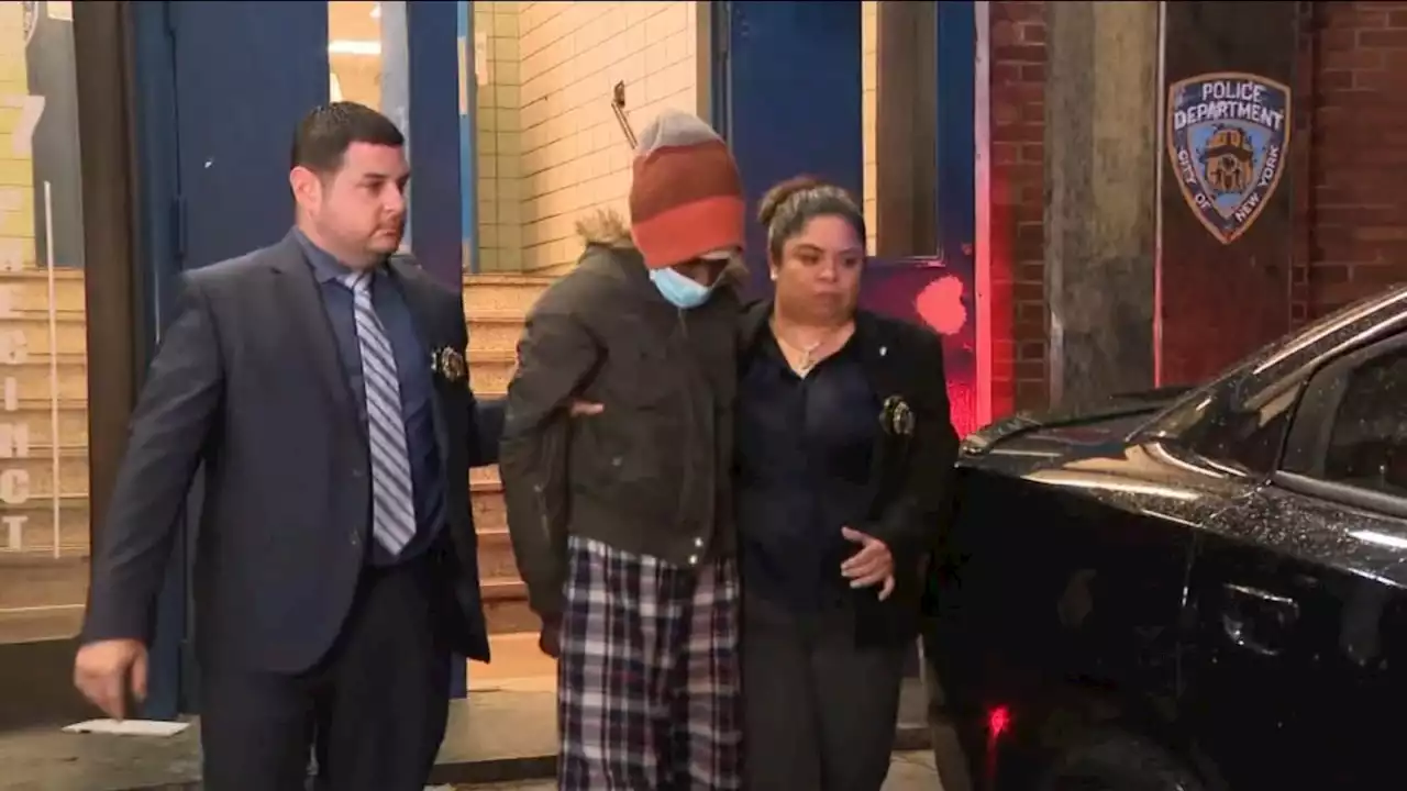 9-year-old girl killed in NYC had bed dropped on head, prosecutors say; Mother charged