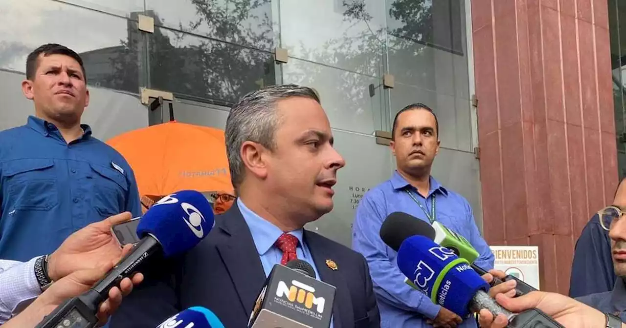 Alcalde (e) de Medellín responde a la petición de investigarlo por traer funcionarios de Bogotá