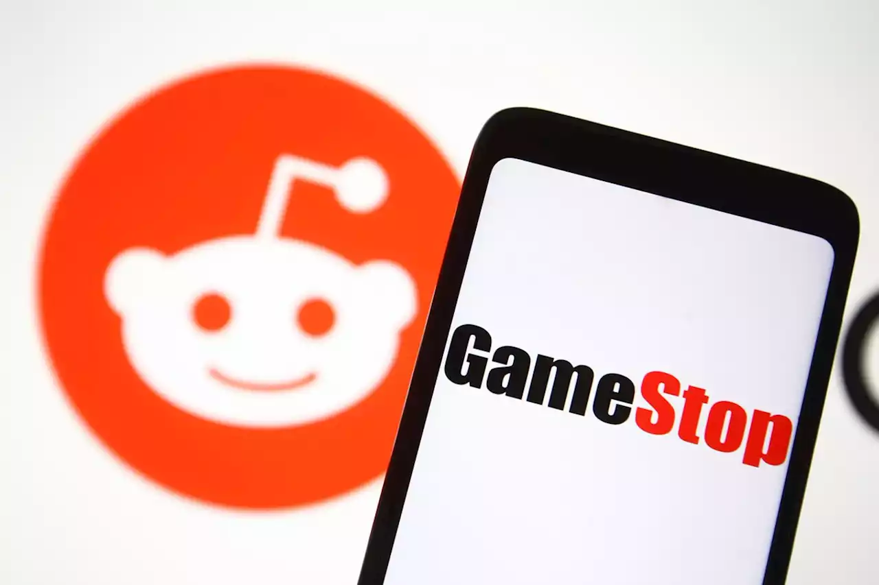 The 'villain' in Reddit's GameStop investor saga is shutting down | Engadget