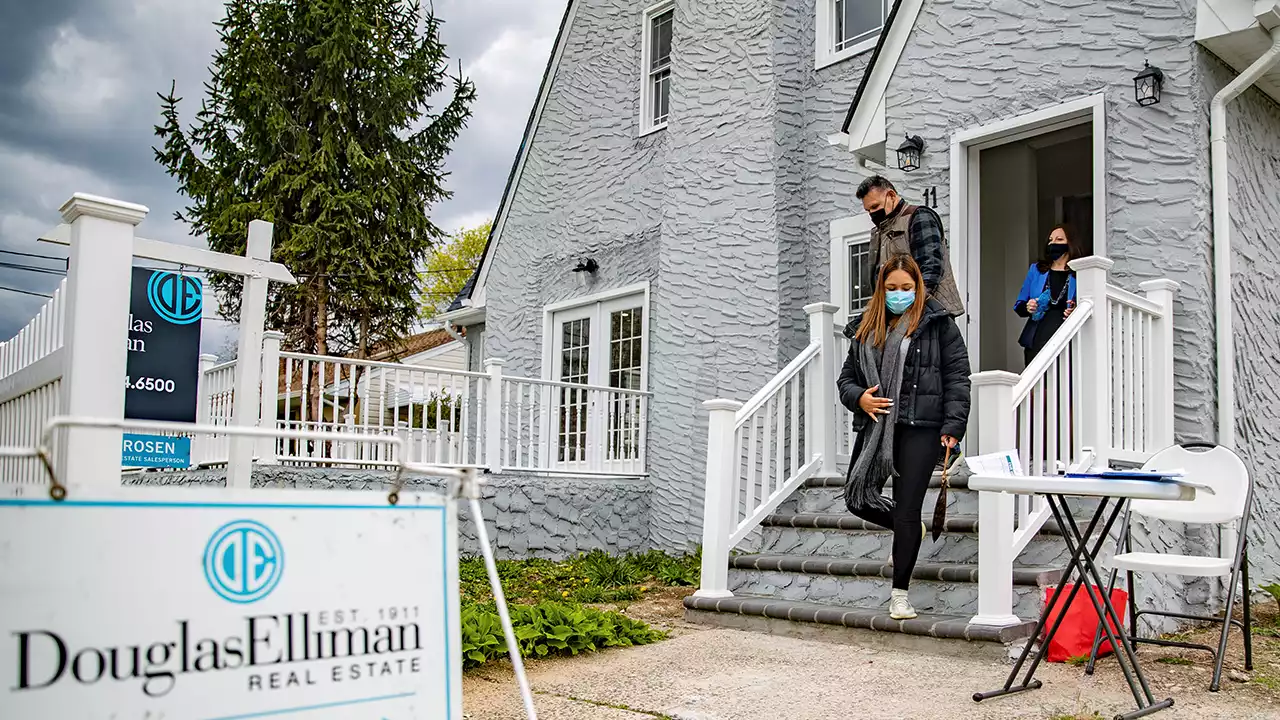 Millennials, boomers part of 'triple threat' driving up housing prices: Real estate expert