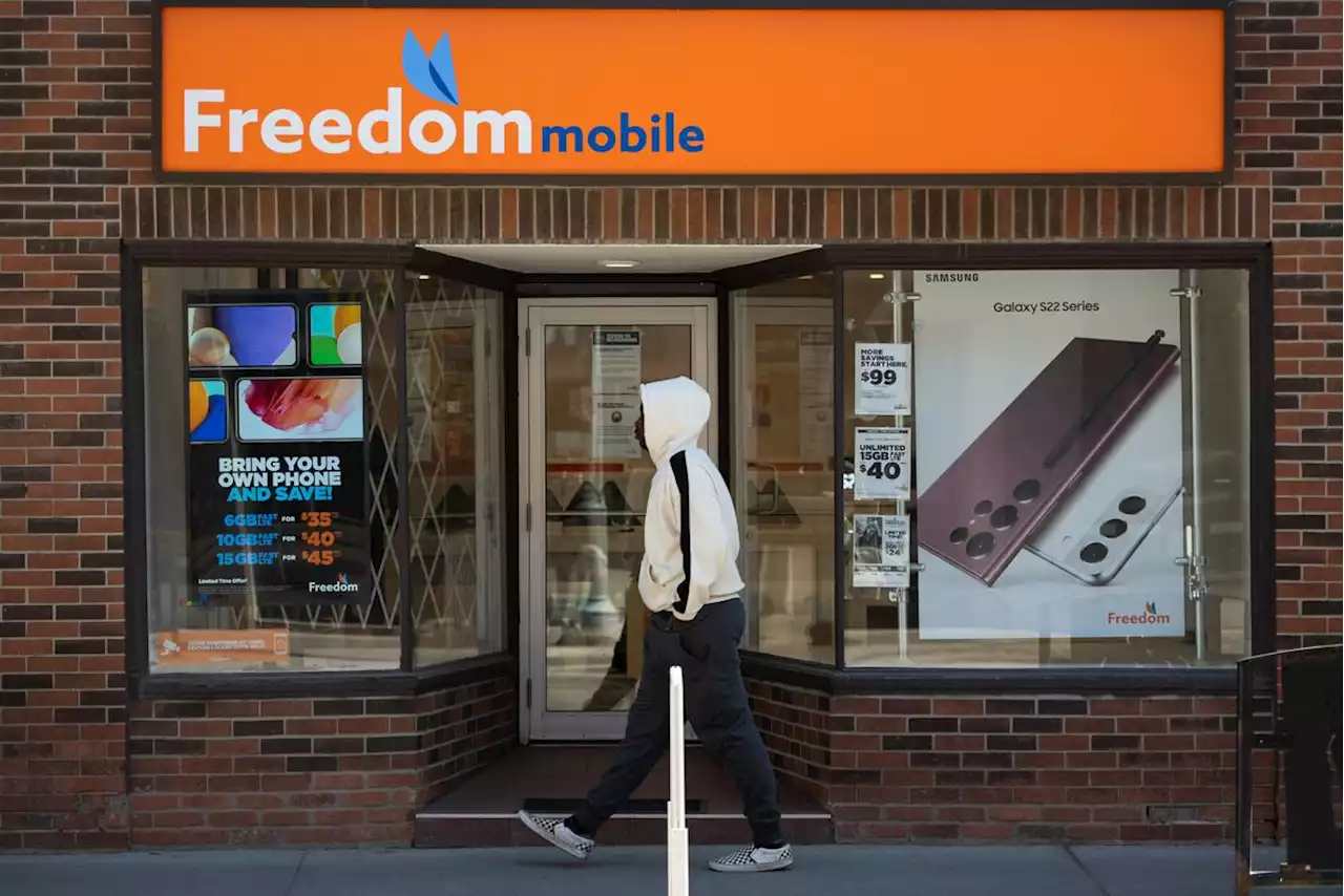 Globalive strengthens bid for Freedom Mobile with Telus deal