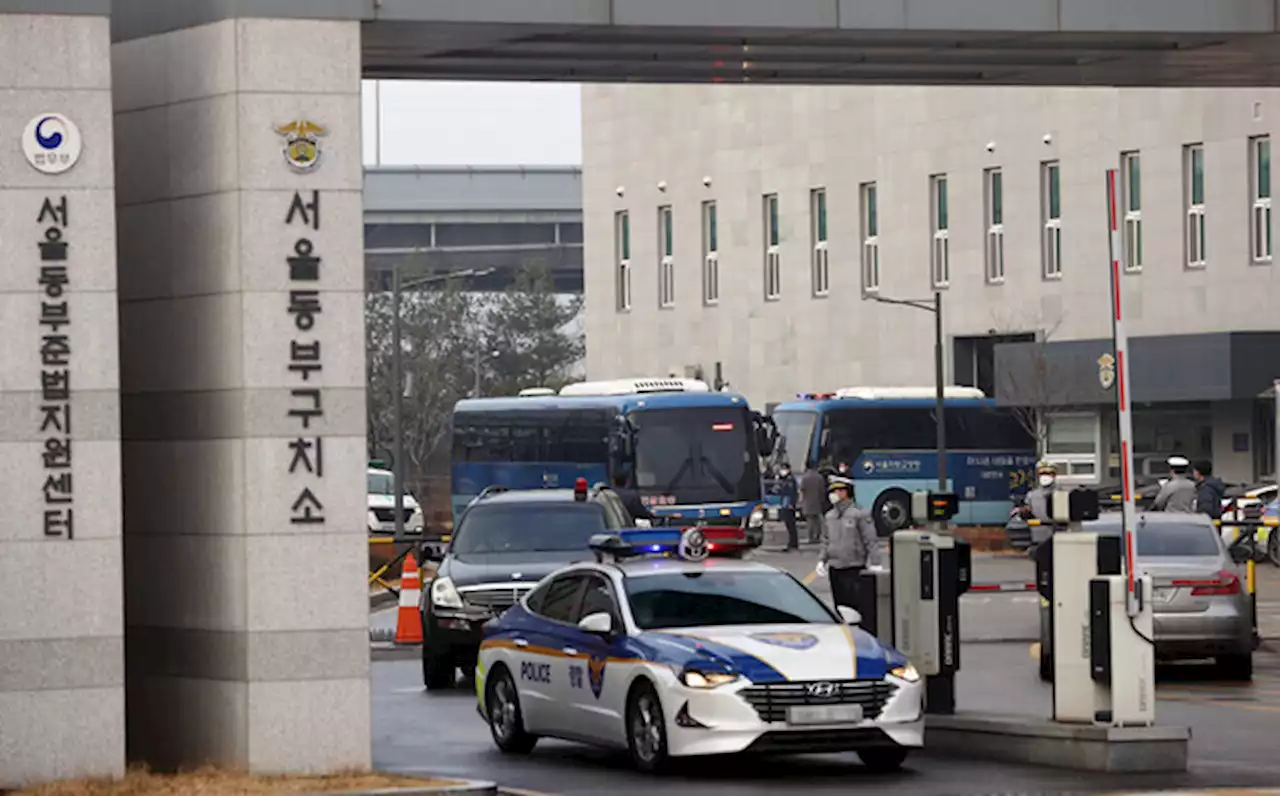 “호흡곤란에 투약만”…‘코로나 사망’ 동부구치소 “생명권 침해”