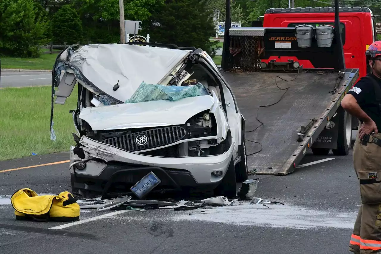 Crash on busy N.J. highway involving tractor-trailer sends 1 to trauma center