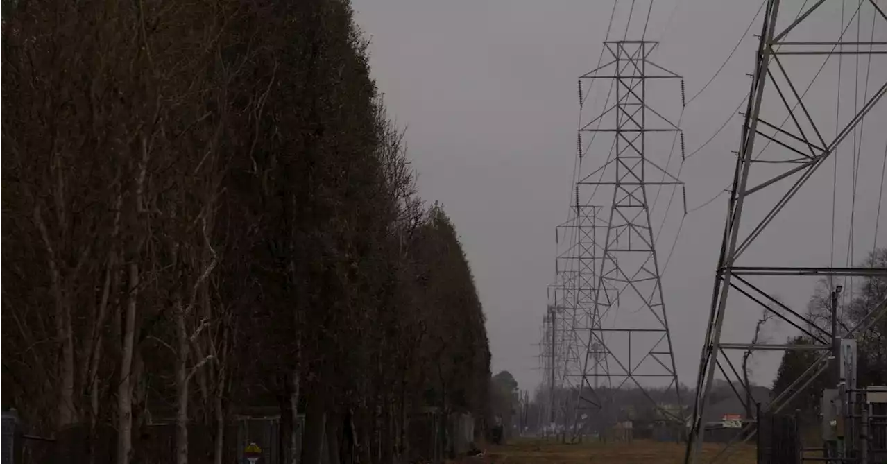 Texas power use hits monthly record during heatwave