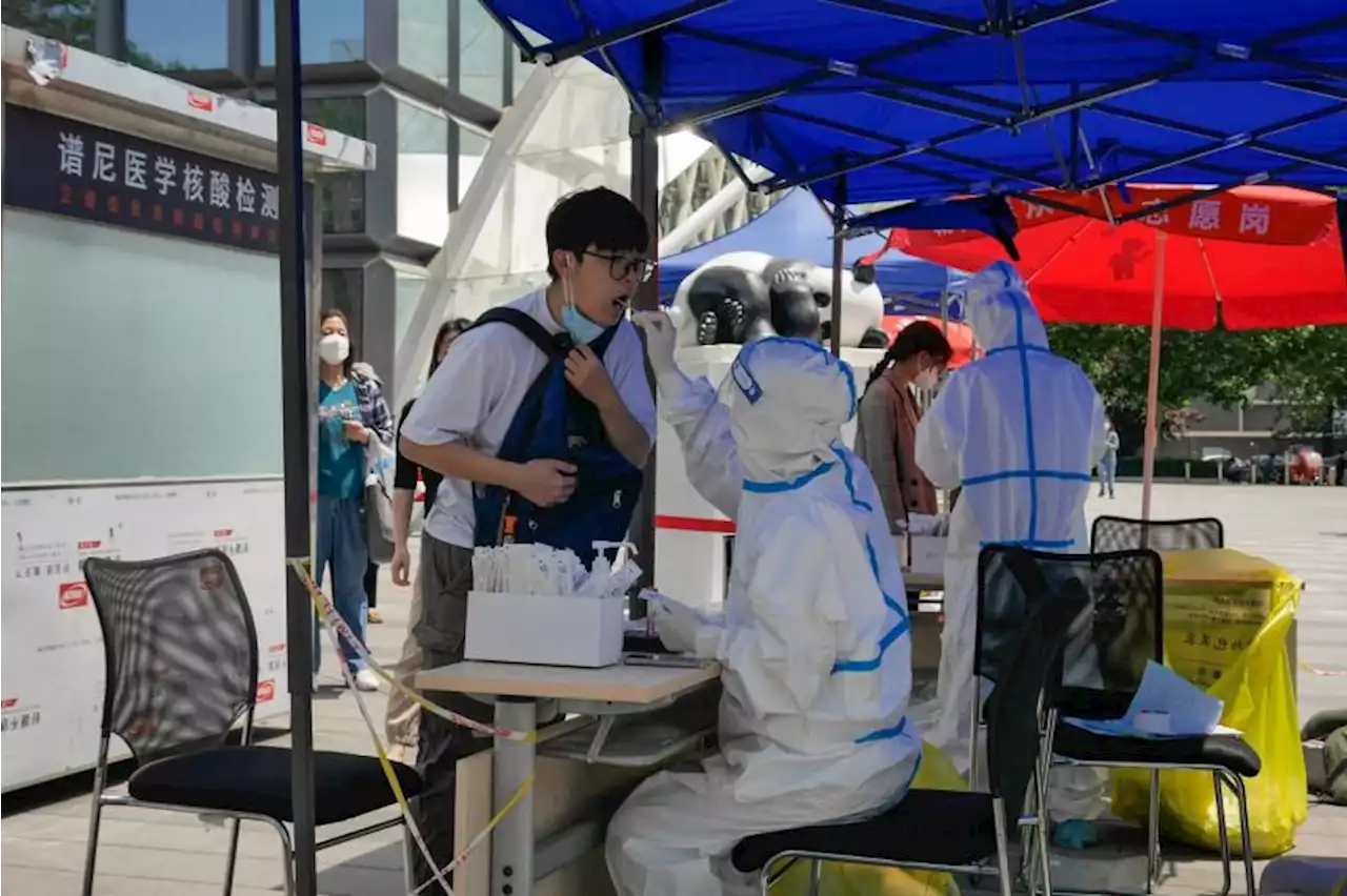 New Covid-19 case tally dips slightly for Shanghai, Beijing