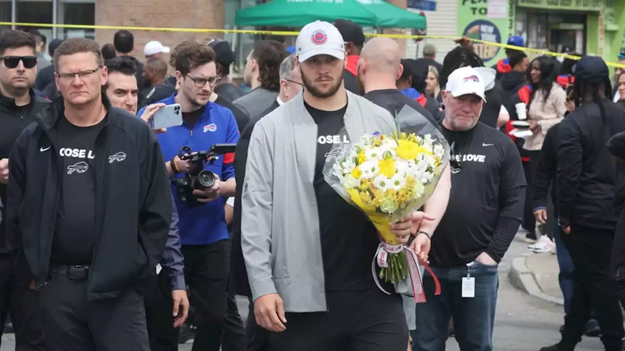 Josh Allen, Bills Stars Visit Buffalo Shooting Memorial