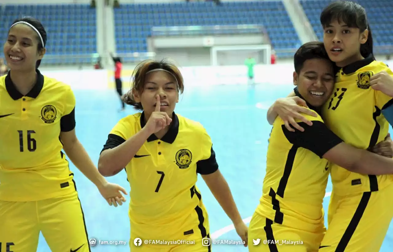 Dua gol 'Intan Serah' pastikan futsal wanita raih gangsa