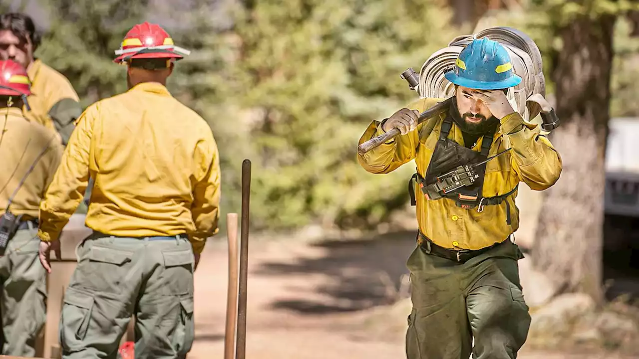 Crews slow New Mexico fires, brace for dangerous conditions