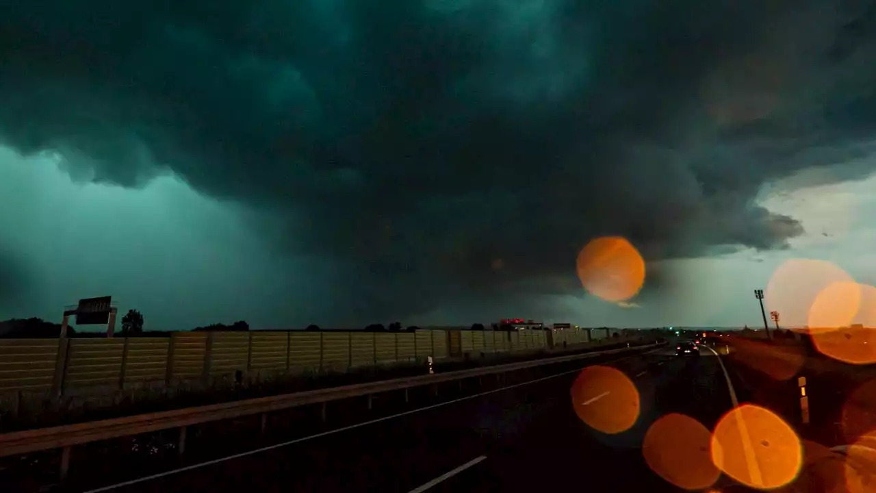 Ab Donnerstag: Nach Hitze kommen Unwetter: Tornados möglich