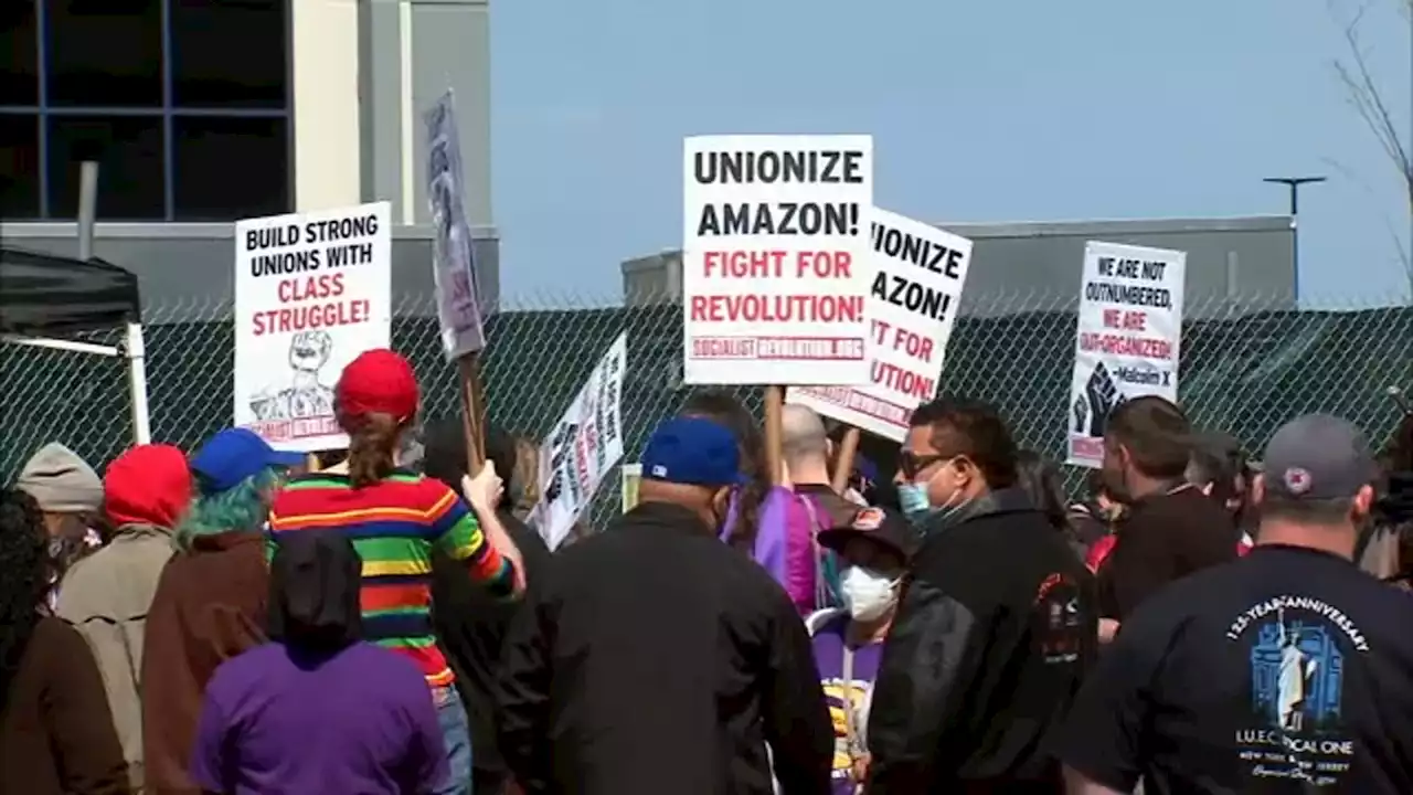 Amazon workers at Staten Island distribution center reject attempt to unionize