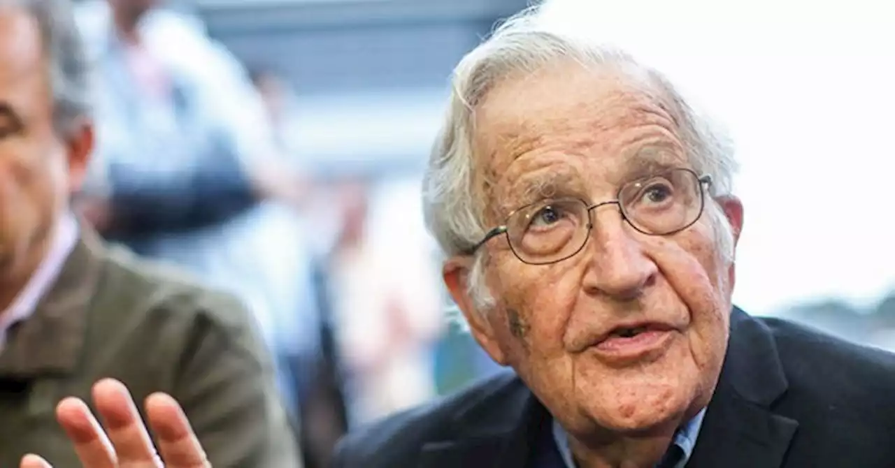 Chomsky: Trump the 'One Western Statesman' Pushing Peace in Ukraine