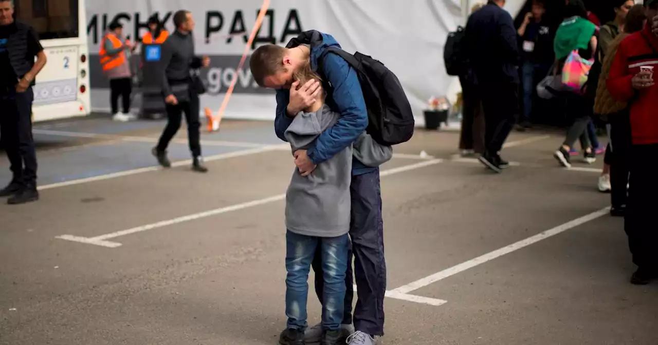 First civilians leave Mariupol steel plant; hundreds remain in besieged Ukrainian city