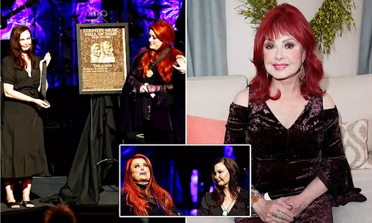 Naomi Judd's daughters cry at Country Music Hall of Fame ceremony