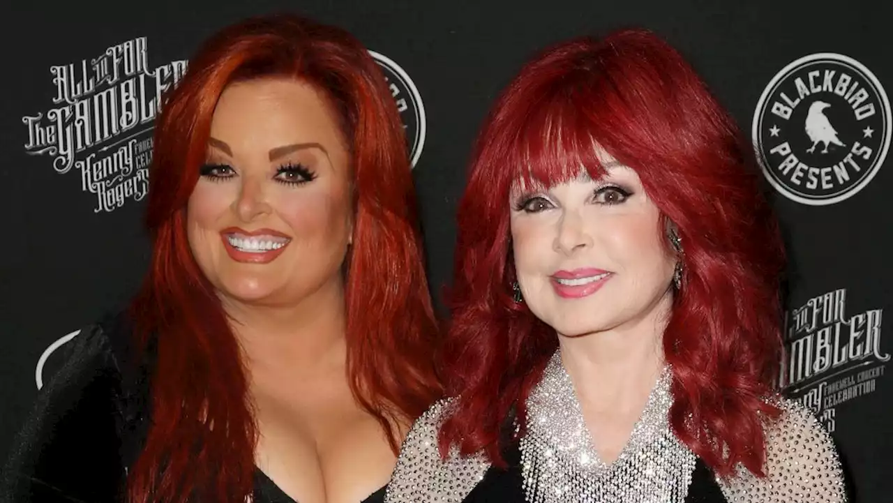 Wynonna And Ashley Judd Accept Mother Naomi’s Induction Into Country Music Hall Of Fame One Day After Her Death