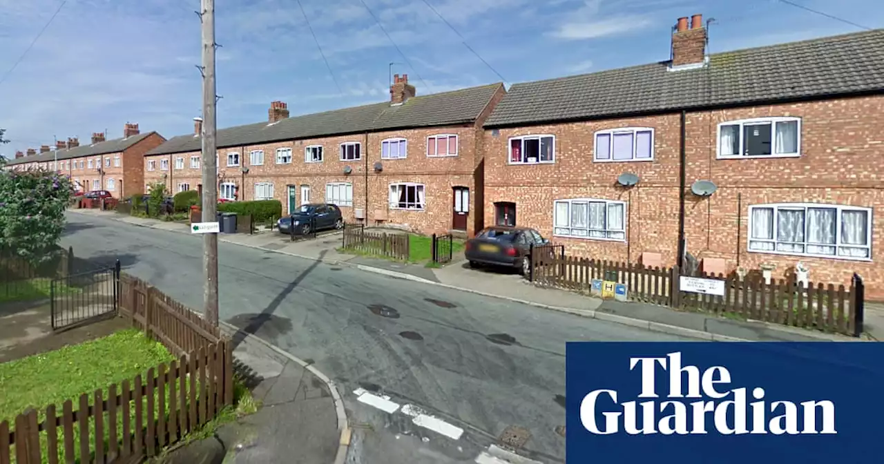 Man and woman found dead at house in Sleaford