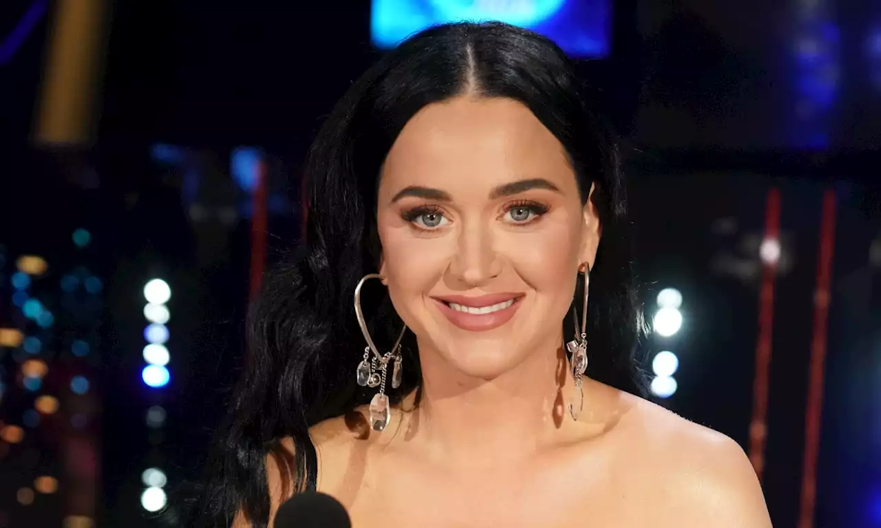 Katy Perry laughs off on-air disaster in Disney-inspired American Idol outfit