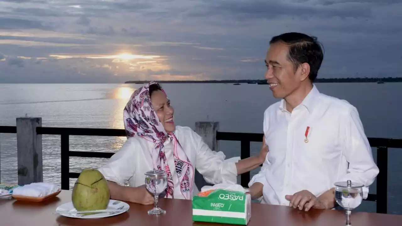 Didampingi Ibu Negara, Jokowi Silaturahmi Lebaran Bertemu Sultan di Keraton Yogya