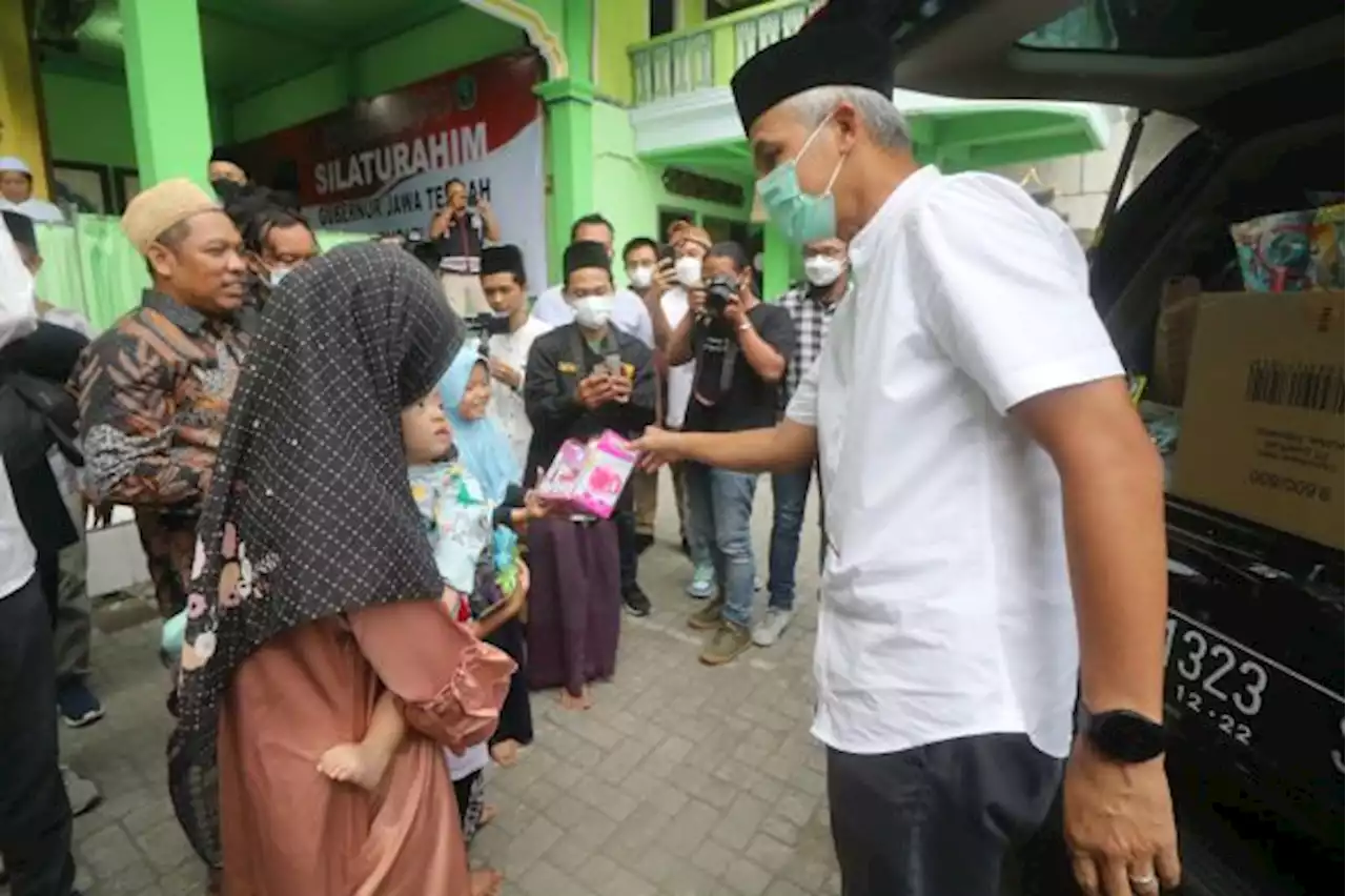 Ganjar: Warga Jateng Antusias Salat Idulfitri Berjemaah