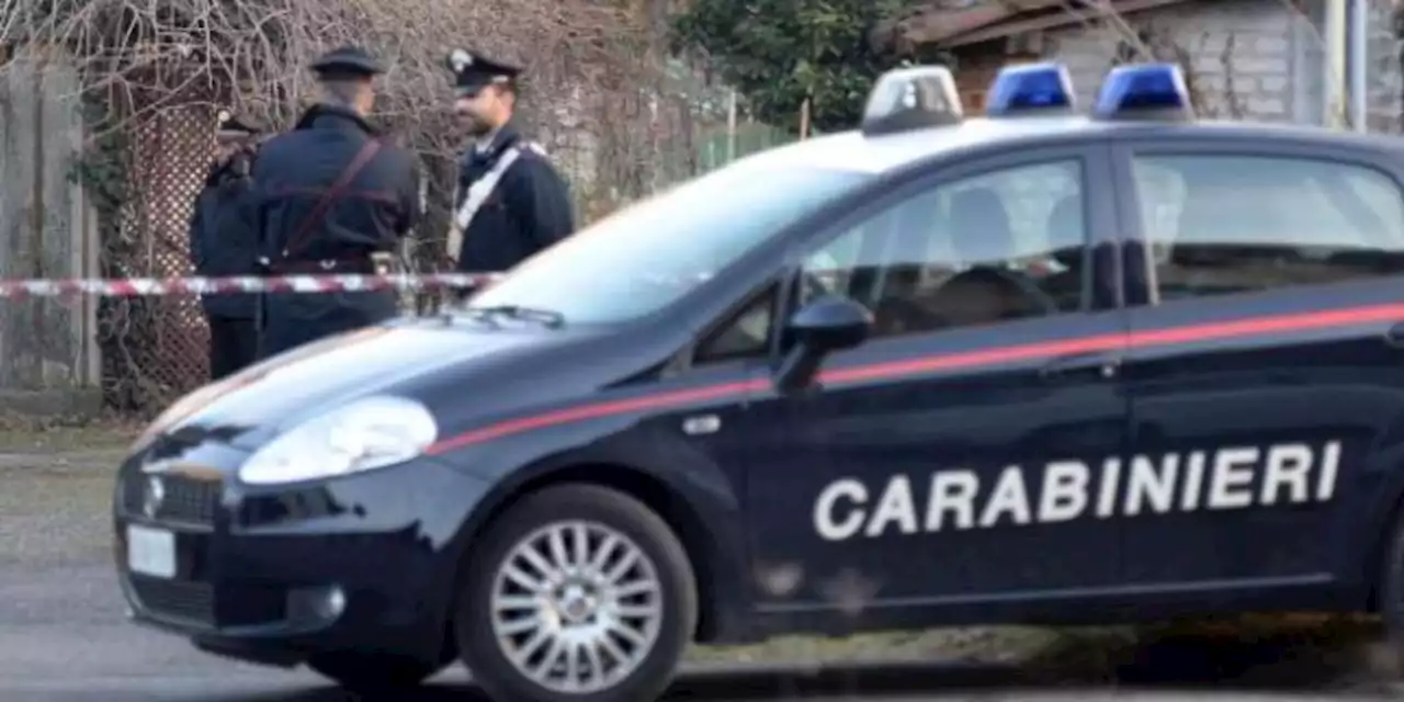 Napoli, fermato un 17enne per il duplice omicidio di due giovani