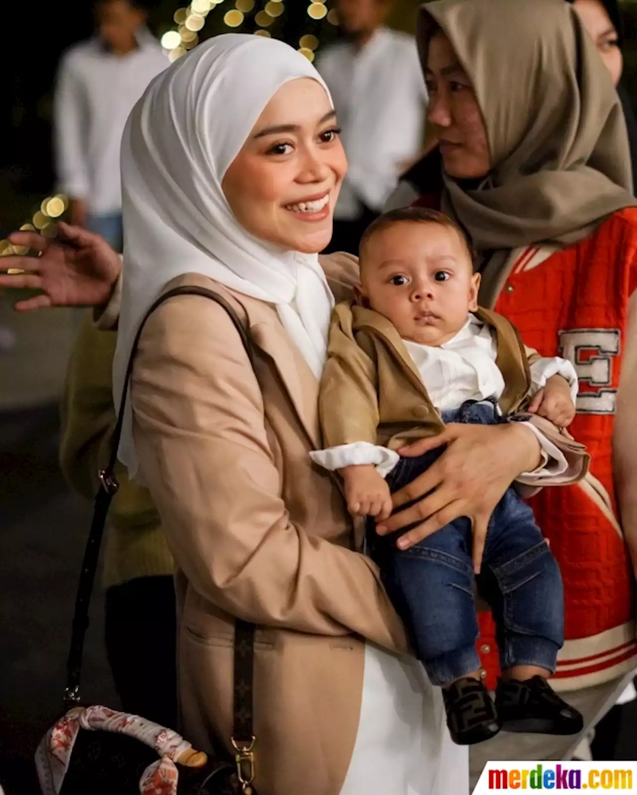 Foto : 6 Potret Terbaru Baby Leslar Menginjak 4 Bulan, Ekspresinya Makin Menggemaskan | merdeka.com