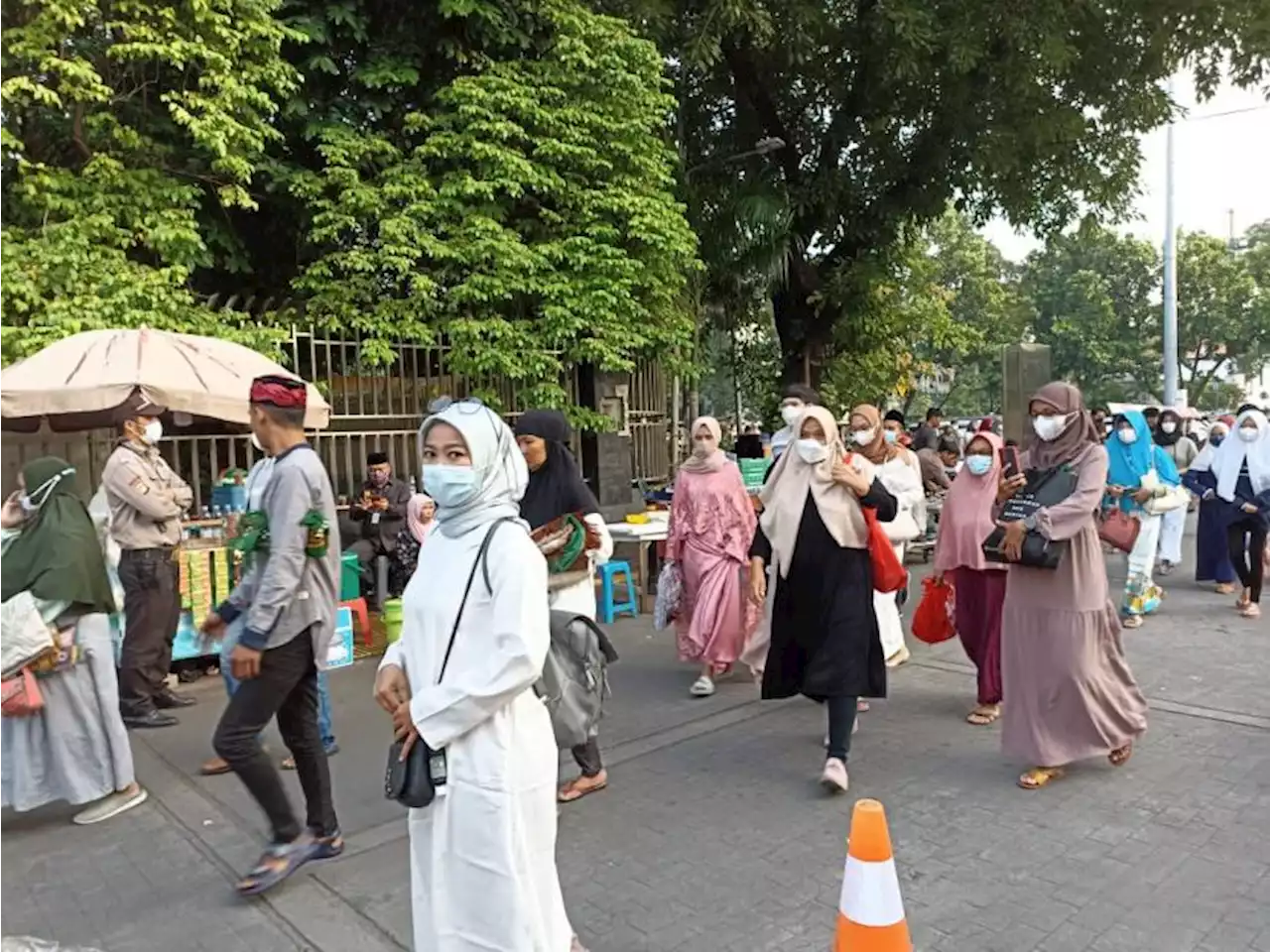 Jamaah Padati Sholat Idul Fitri di Masjid Istiqlal