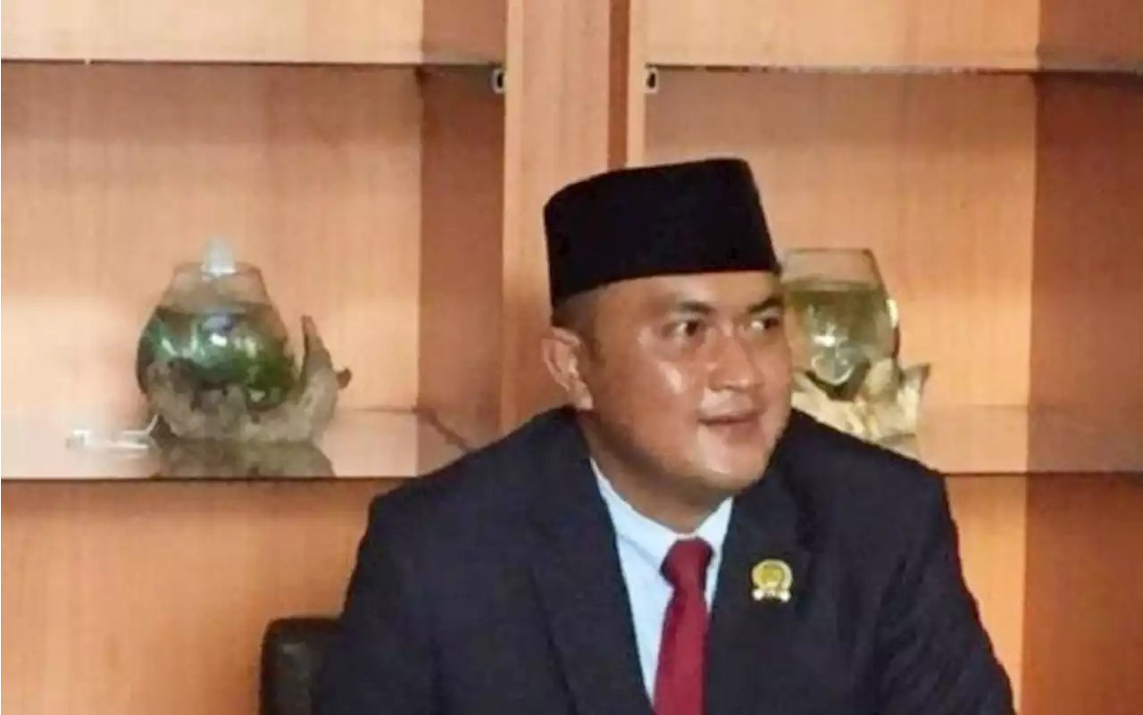 Ketua DPRD Kabupaten Bogor Dampingi Prabowo Sholat Id di Hambalang |Republika Online