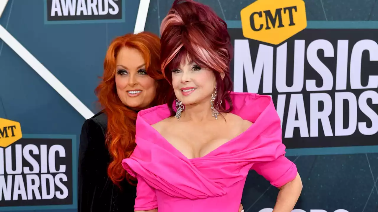 Wynonna Judd Will Be at Hall of Fame After Mom Naomi’s Death: Report