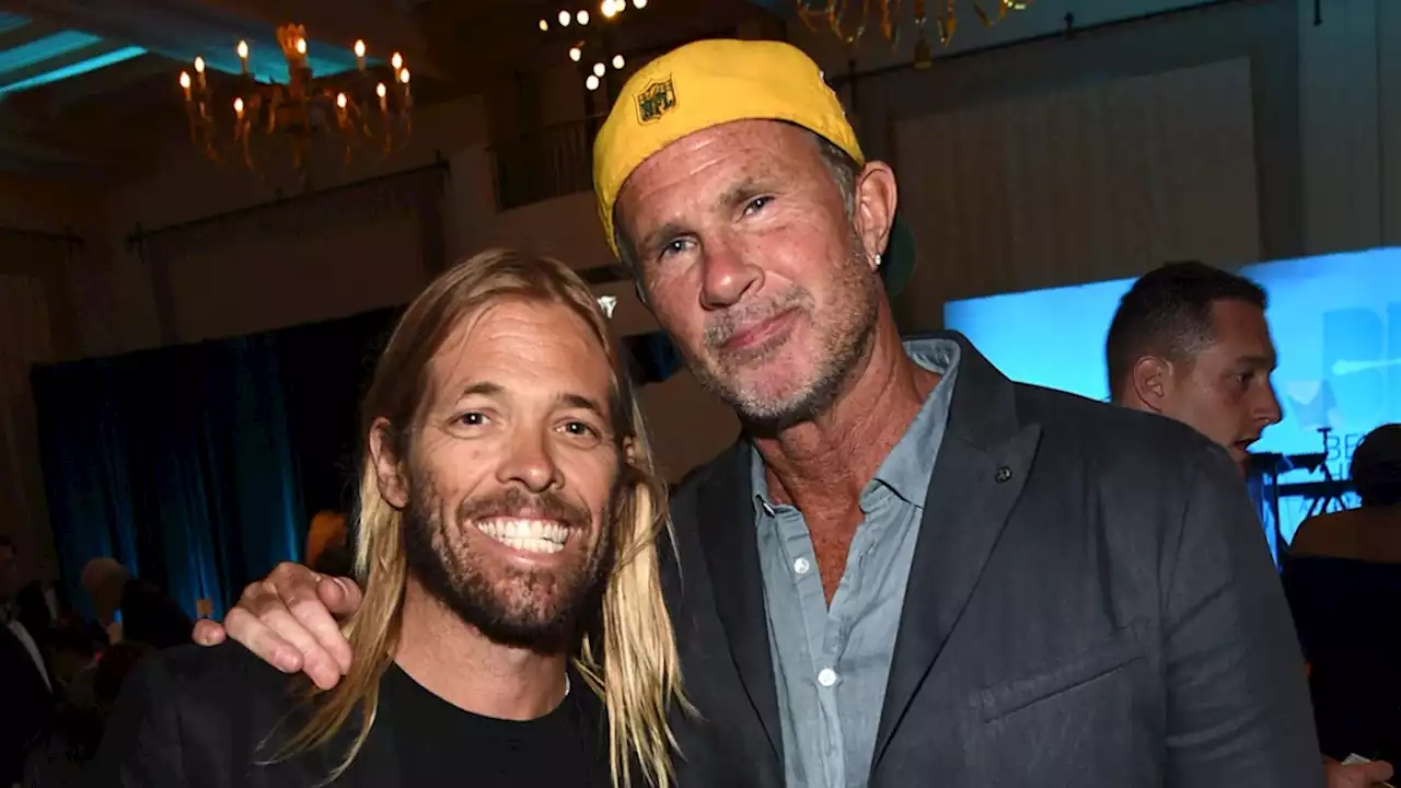 Red Hot Chili Peppers Pay Tribute to Foo Fighters’ Taylor Hawkins at New Orleans Jazz Fest